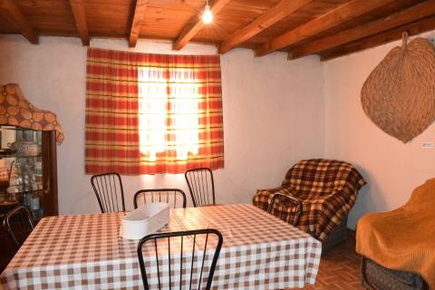 Quinta c/ Habitação - Teixoso