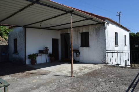 Quinta c/ Habitação - Teixoso