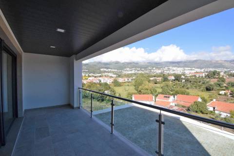 Moradia V4 - Isolada - às portas da  Covilhã