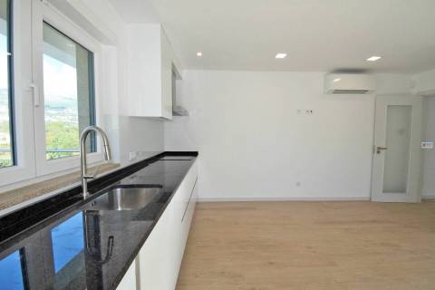 Moradia V4 - Isolada - às portas da  Covilhã