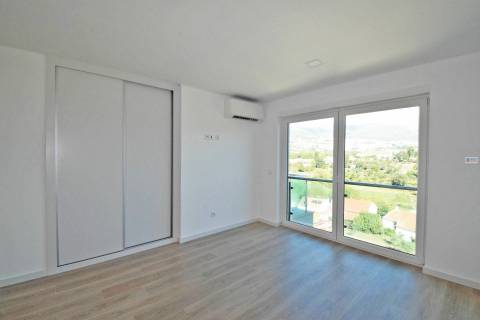 Moradia V4 - Isolada - às portas da  Covilhã