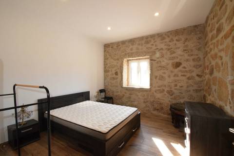 Quintinha c/ Moradia V3 - Peraboa - Covilhã