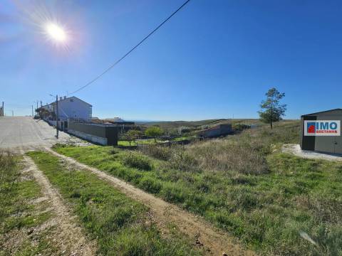 Terreno Urbano com 2882 m2 no Bairro do Valongo