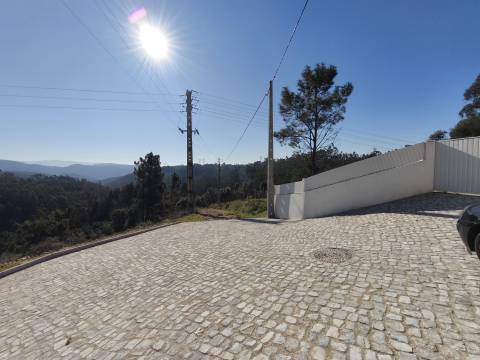 Terreno -  Dianteiro - Cova do Ouro