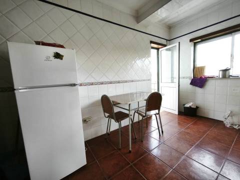 T3 Duplex c/ Garagem - perto do Hospital dos Covões