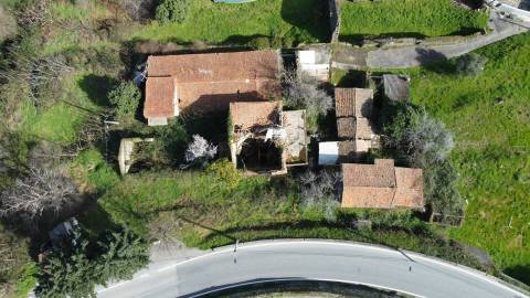 Terreno c/ 6 Prédios e um Rustico - Água Alta - Covilhã