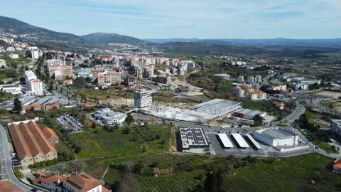 Terreno c/ 6 Prédios e um Rustico - Água Alta - Covilhã