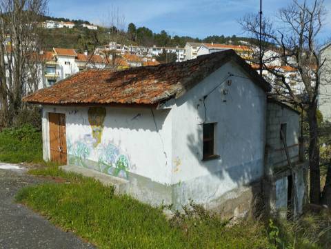 Terreno c/ 6 Prédios e um Rustico - Água Alta - Covilhã