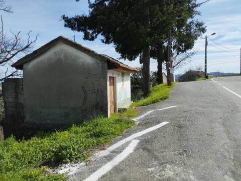 Terreno c/ 6 Prédios e um Rustico - Água Alta - Covilhã