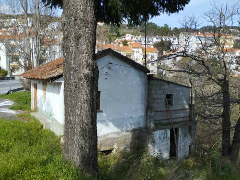 Terreno c/ 6 Prédios e um Rustico - Água Alta - Covilhã