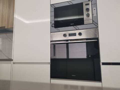 Moradia Isolada V4 c/ Piscina - Térrea - Fernão Ferro