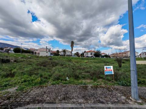 Lote de Terreno - Urb. Qtª do Covelo - Covilhã
