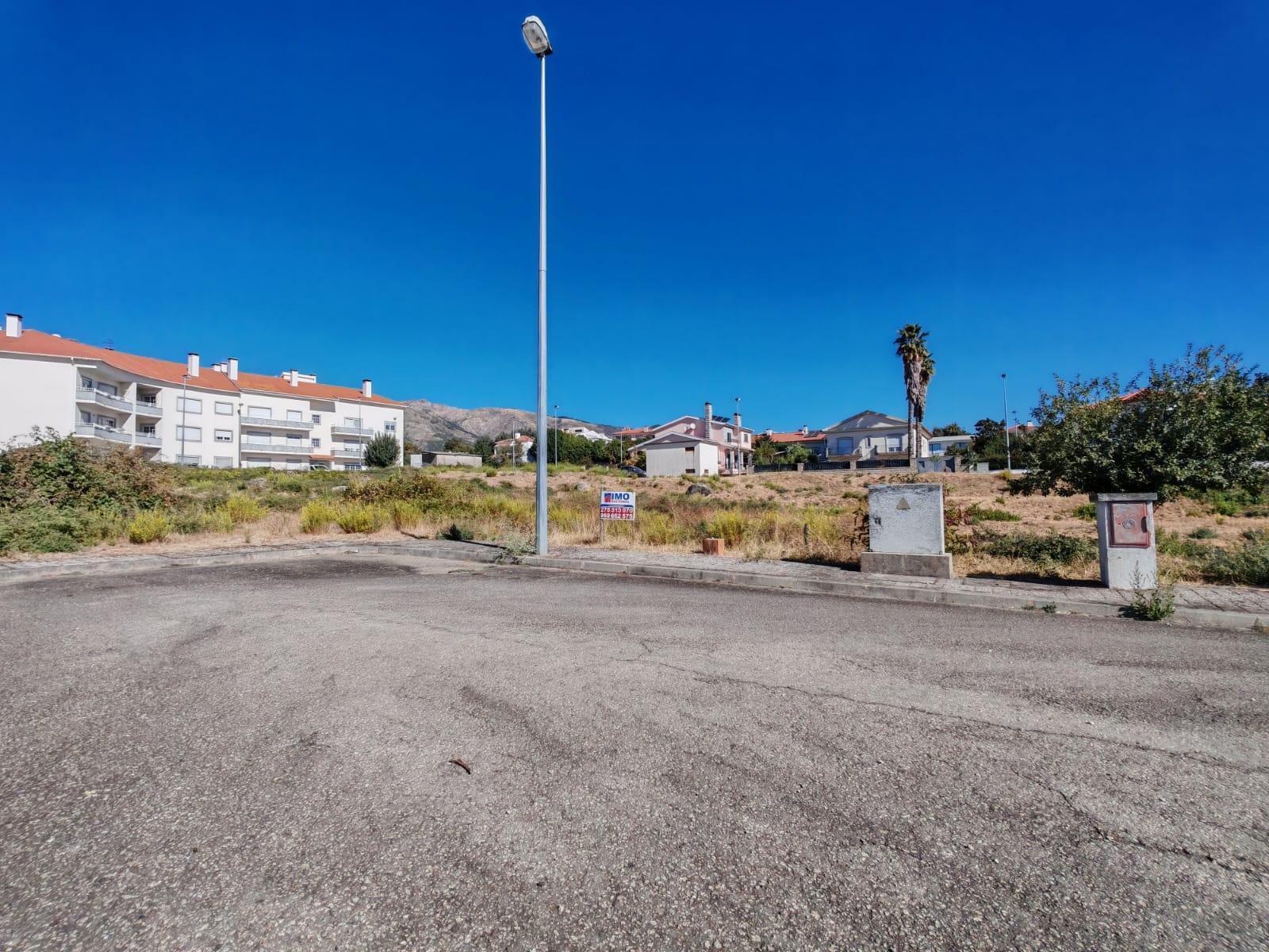 Lote de Terreno - Urb. Qtª do Covelo - Covilhã