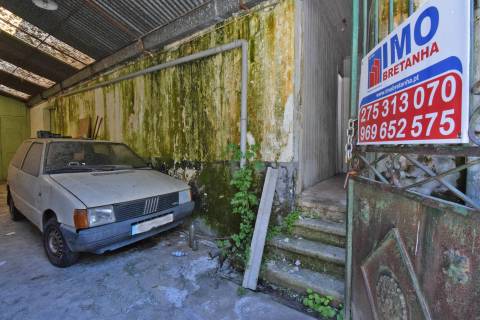 Armazém / Edifício Fabril -  Poldras - Covilhã