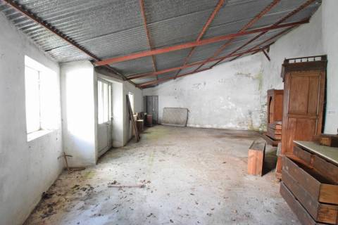 Armazém / Edifício Fabril -  Poldras - Covilhã