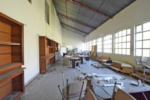 Armazém / Edifício Fabril -  Poldras - Covilhã