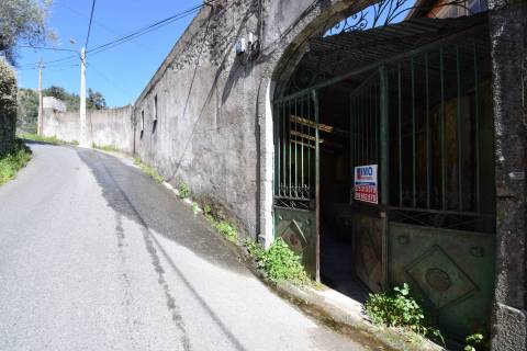 Armazém / Edifício Fabril -  Poldras - Covilhã