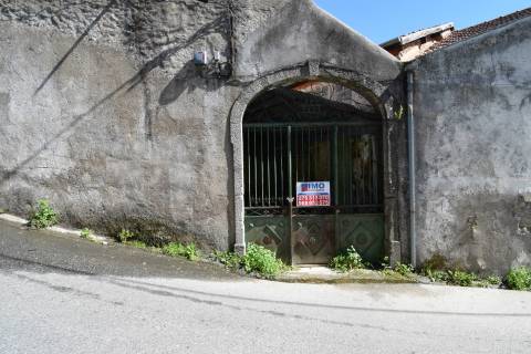 Armazém / Edifício Fabril -  Poldras - Covilhã