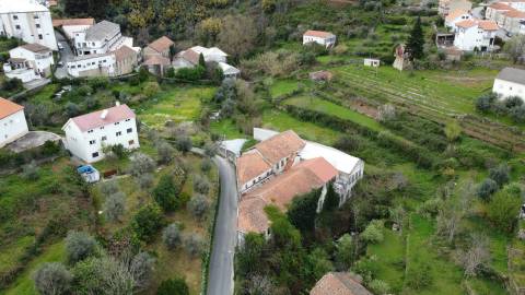 Armazém / Edifício Fabril -  Poldras - Covilhã