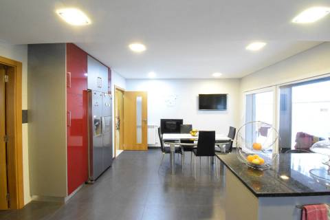 Moradia V5 Isolada - Zona Baixa da Covilhã