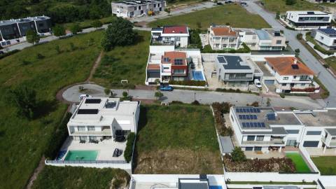 Lote de Terreno - Qtª Ponte Terra