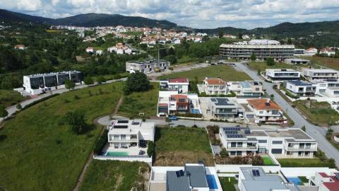 Lote de Terreno - Qtª Ponte Terra