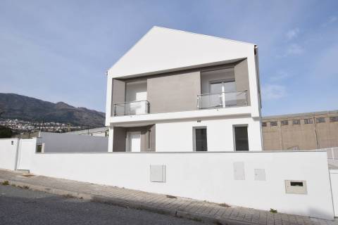 Moradia Isolada V4 - NOVA - Covilhã