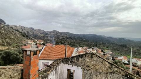 Moradia p/ Recuperar - Bendada - 10 min de Sortelha