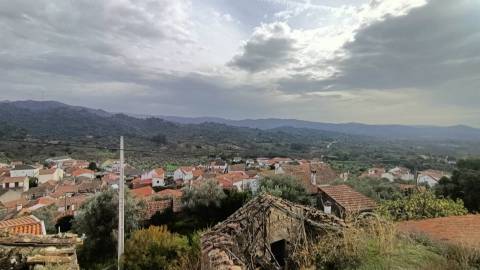 Moradia p/ Recuperar - Bendada - 10 min de Sortelha