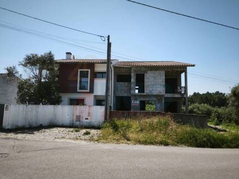 Moradia V4  em fase de Construção - 15 min. do Centro de Coimbra