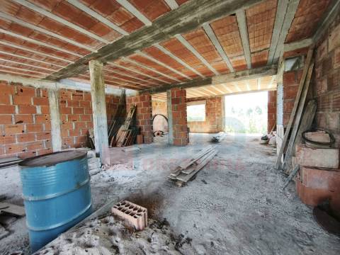 Moradia V4  em fase de Construção - 15 min. do Centro de Coimbra
