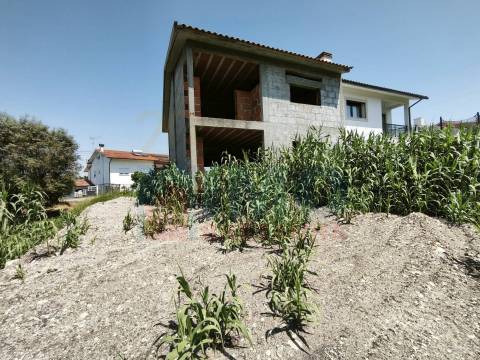 Moradia V4  em fase de Construção - 15 min. do Centro de Coimbra