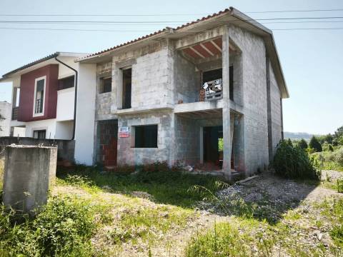 Moradia V4  em fase de Construção - 15 min. do Centro de Coimbra