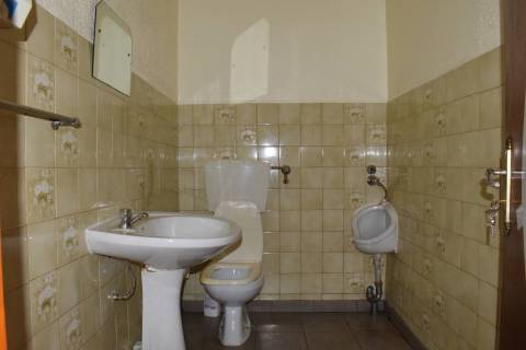 Loja / Café / Espaço Comercial - Rua Mateus Fernandes - Covilhã