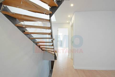 Moradia V2 Nova - Centro do Fundão