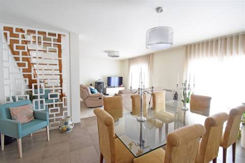 T4 Duplex Como Novo - Zona Alta da Covilhã