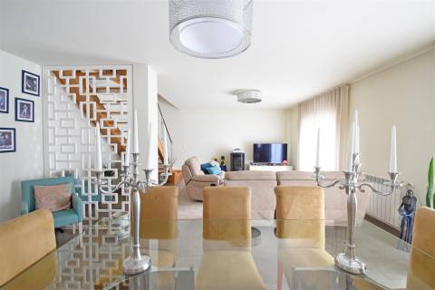 T4 Duplex Como Novo - Zona Alta da Covilhã