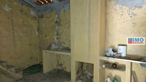 Moradia p/ renovar - Malpica do Tejo