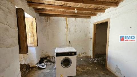 Moradia p/ renovar - Malpica do Tejo