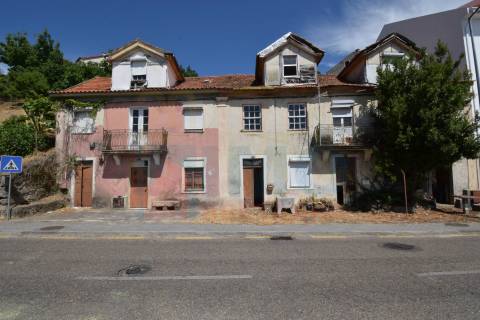 Edifício c/ Cinco Frações - Independentes - Zona Periférica da Covilhã