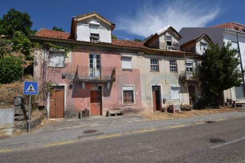 Edifício c/ Cinco Frações - Independentes - Zona Periférica da Covilhã