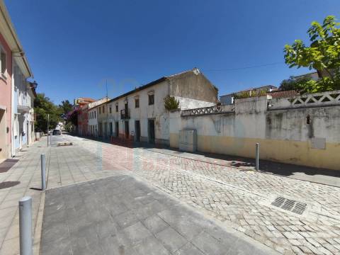 Moradia p/ Recuperar - Centro Histórico da Lousã
