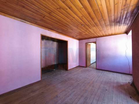 Moradia p/ Recuperar - Centro Histórico da Lousã