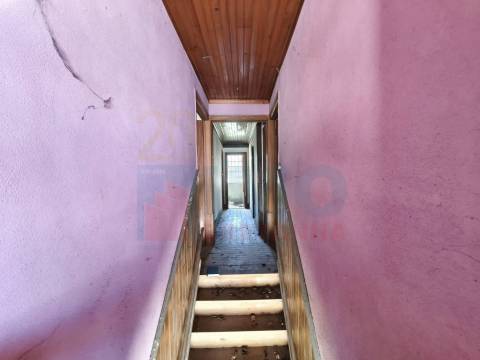 Moradia p/ Recuperar - Centro Histórico da Lousã