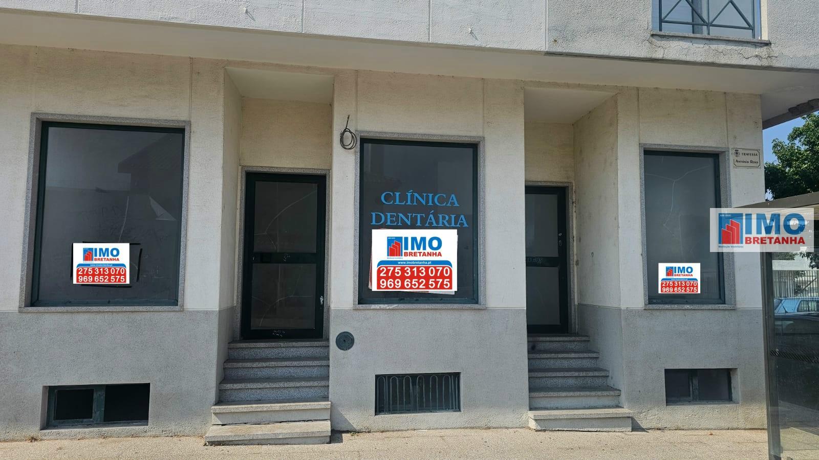 Loja Em EXCLUSIVO, na Carapalha Castelo Branco com 2 entradas independentes