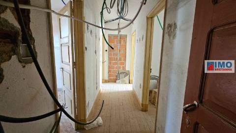 3 Apartamentos T2 e 2 garagens zona histórica de Castelo Branco