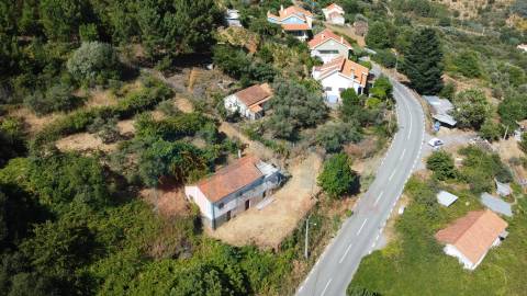 Moradia p/ Recuperar - Atalaia do Teixoso - 10 min Covilhã