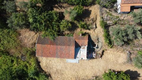 Moradia p/ Recuperar - Atalaia do Teixoso - 10 min Covilhã