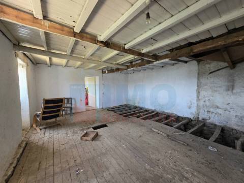 Moradia p/ Recuperar - Atalaia do Teixoso - 10 min Covilhã