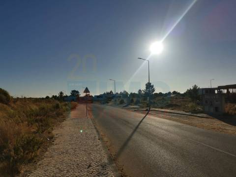 Moradia V4 Isolada - Térrea - Palmela - Pinhal Novo